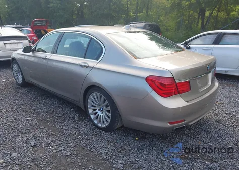 2012 BMW 750Li xDrive z USA, uszkodzony, nr VIN WBAKC8C57CC437189